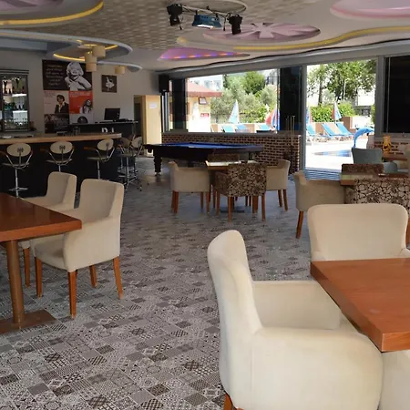 Yalcin & Hotel *