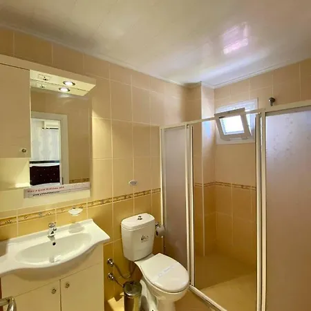 Yalcin & 酒店 厄吕代尼兹