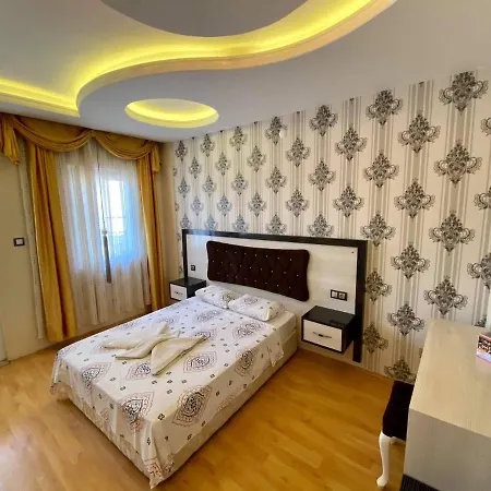 Yalcin & 厄吕代尼兹