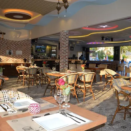 Hotel Yalcin & *