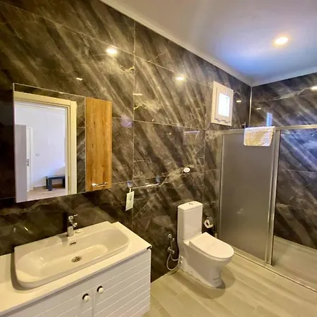Yalcin & Hotel