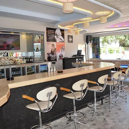 Yalcin & 酒店