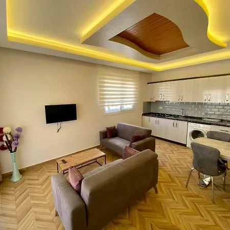 Yalcin & Szálloda